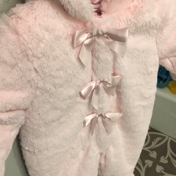 Baby girl hooded bunting - Picture 3 of 5